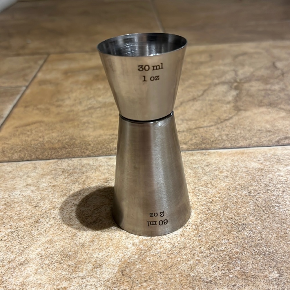 LIKE NEW Stainless steel jigger